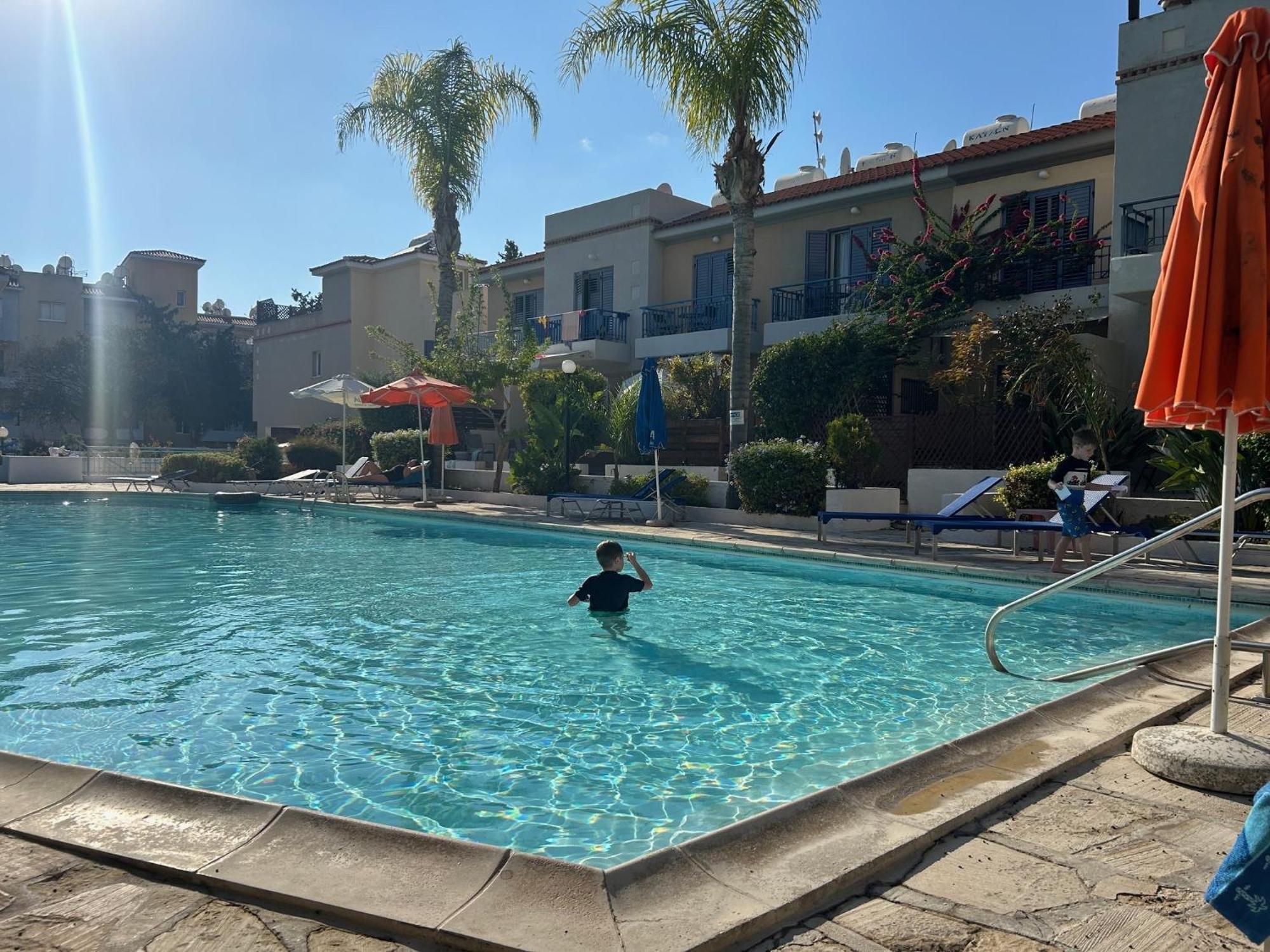 Exceptional Townhouse Villa Paphos ภายนอก รูปภาพ